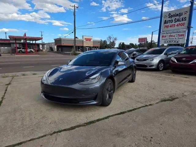 2021 Tesla Model 3 Standard Range Plus's photo