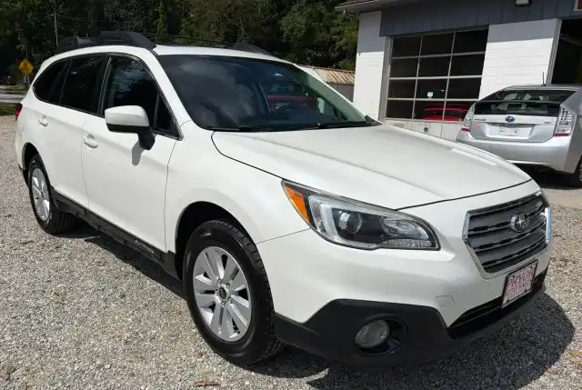 2017 Subaru Outback 2.5i Premium WAGON 4D's photo