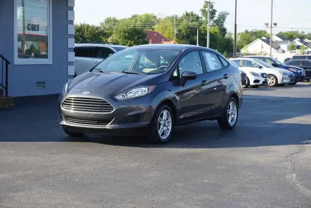 2018 Ford Fiesta SE Sedan's photo