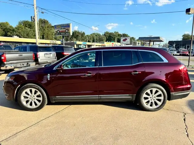 2017 Lincoln MKT 3.5 EcoBoost AWD's photo