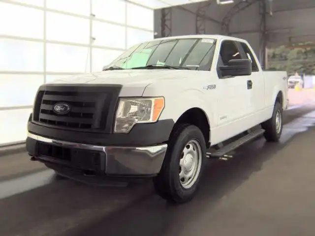 2014 Ford F-150 XL 4WD SuperCab 145 in's photo