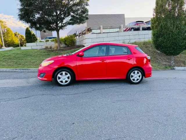 2010 Toyota Matrix Base AT's photo