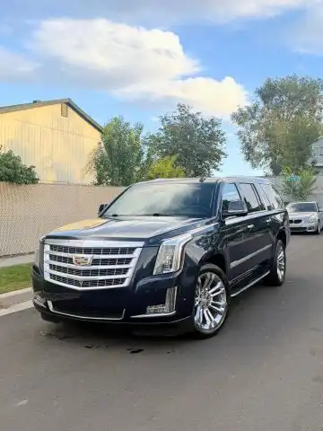 2019 Cadillac Escalade ESV Luxury AWD's photo