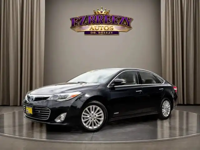 2014 Toyota Avalon Limited Hybrid's photo