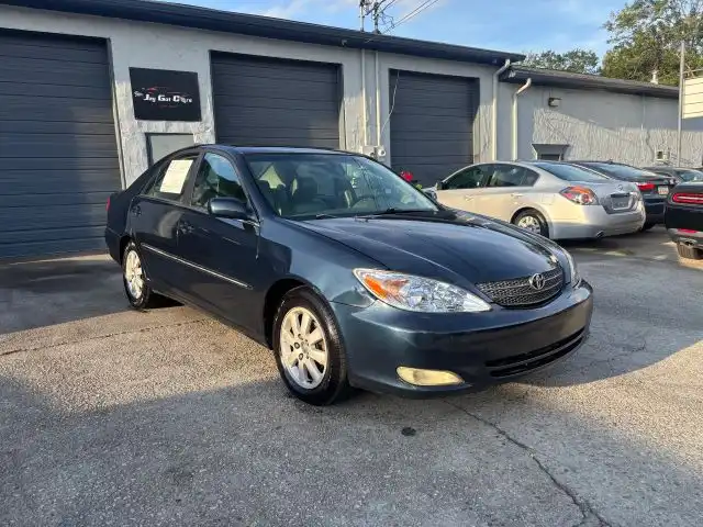 2003 Toyota Camry XLE 4AT's photo