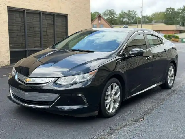 2017 Chevrolet Volt Premier's photo