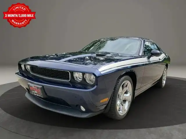 2014 Dodge Challenger SXT Plus's photo