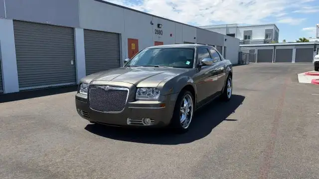 2010 Chrysler 300 Touring 23E's photo