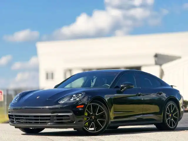 2018 Porsche Panamera 4 E-Hybrid's photo