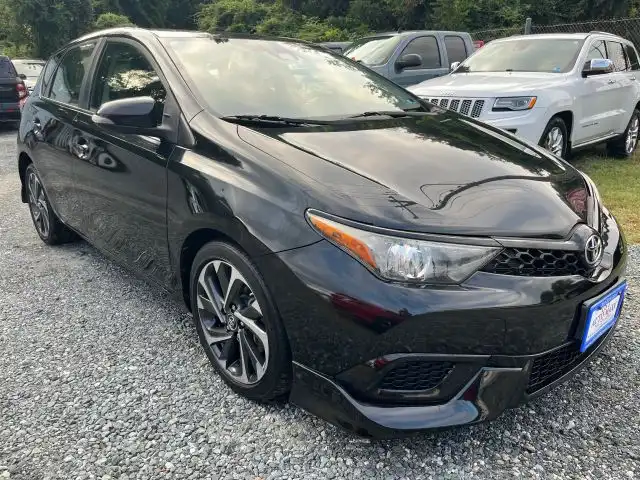 2017 Toyota Corolla iM CVT's photo