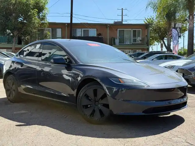 2024 Tesla Model 3 Base's photo