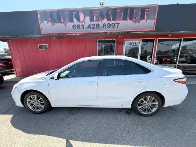 2017 Toyota Camry 2.5 Auto SE's photo