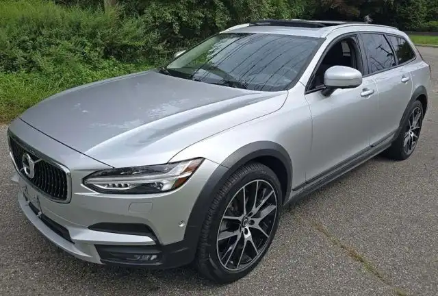 2020 Volvo V90 Cross Country T6 AWD's photo
