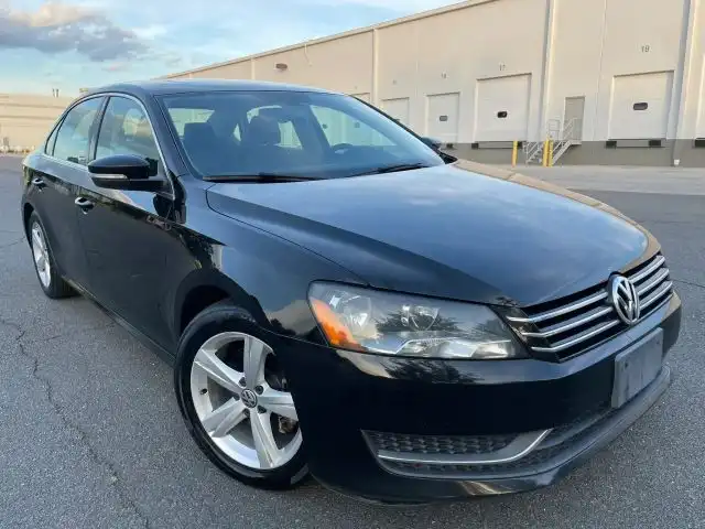2013 Volkswagen Passat 2.5L SE Auto PZEV's photo