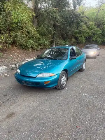 1998 Chevrolet Cavalier Base's photo