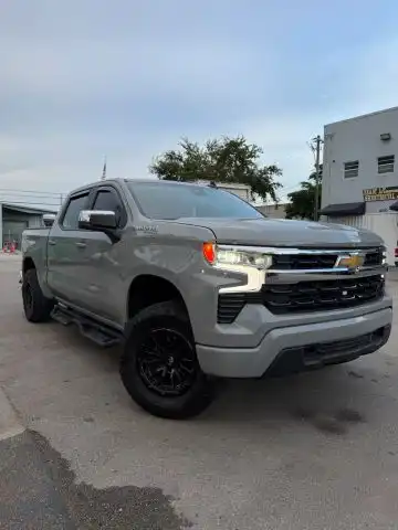 2024 Chevrolet Silverado 1500 LT 4WD Crew Cab Short Box 2FL's photo