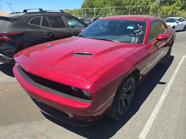 2020 Dodge Challenger SXT Auto's photo