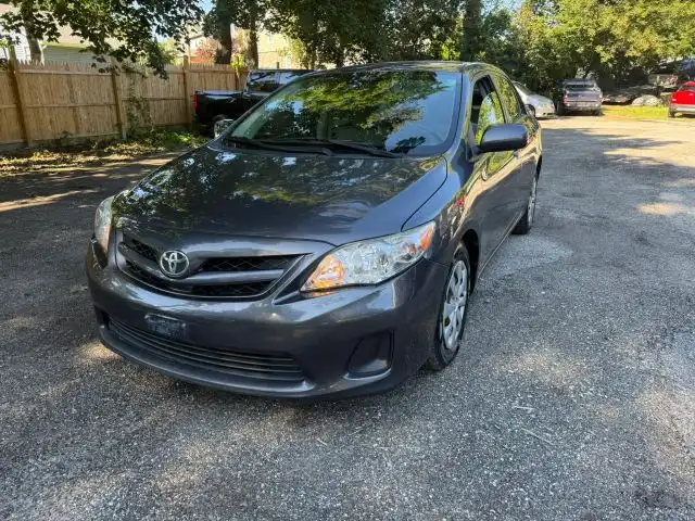 2011 Toyota Corolla LE AT's photo