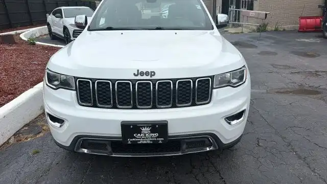2018 Jeep Grand Cherokee Limited's photo