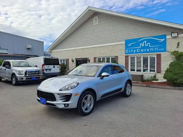 2016 Porsche Macan S's photo