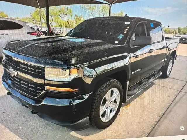 2018 Chevrolet Silverado 1500 Custom Crew Cab Short Box's photo