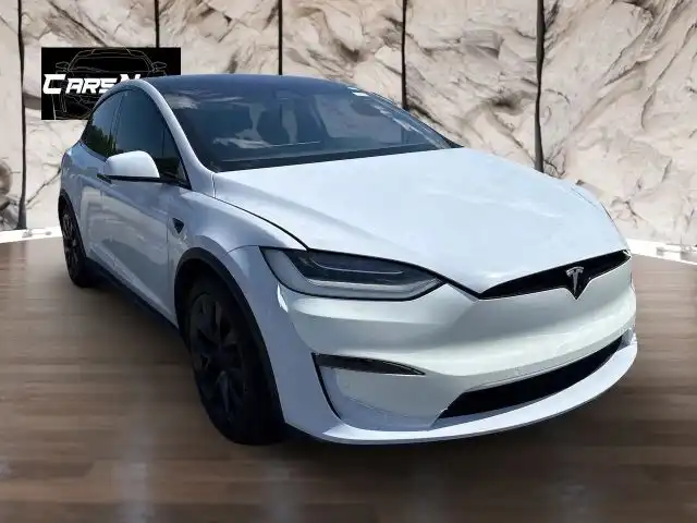 2022 Tesla Model X Plaid's photo