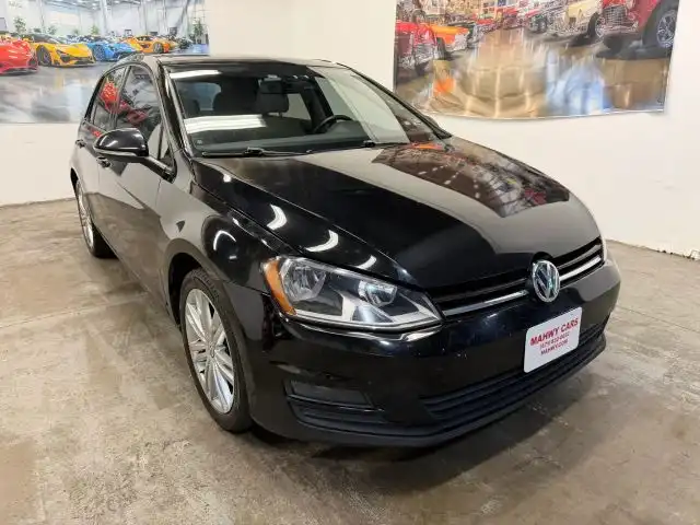 2015 Volkswagen Golf TDI SE 4-Door DSG's photo