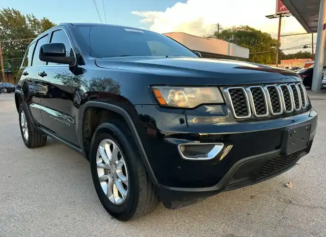 2021 Jeep Grand Cherokee Laredo E's photo