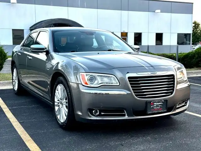 2012 Chrysler 300 HEMI C AWD's photo