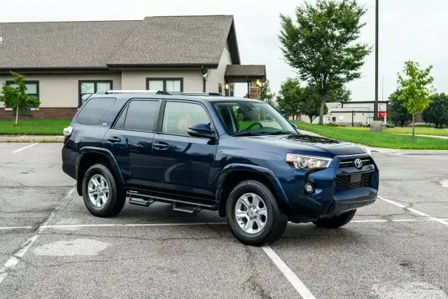 2024 Toyota 4Runner SR5 Premium 4WD V6's photo