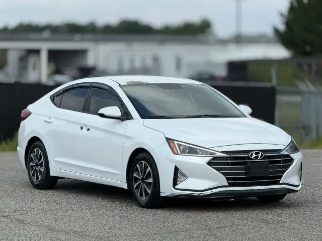 2019 Hyundai Elantra 2.0 SE A T's photo