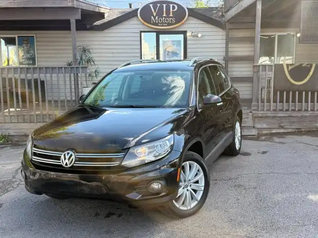 2012 Volkswagen Tiguan SEL 4Motion's photo
