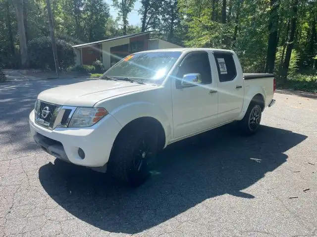 2019 Nissan Frontier 4.0 SV Crew Cab 2WD Auto SWB's photo