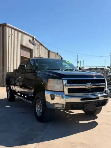 2009 Chevrolet Silverado HD LTZ 4WD Crew Cab SWB's photo