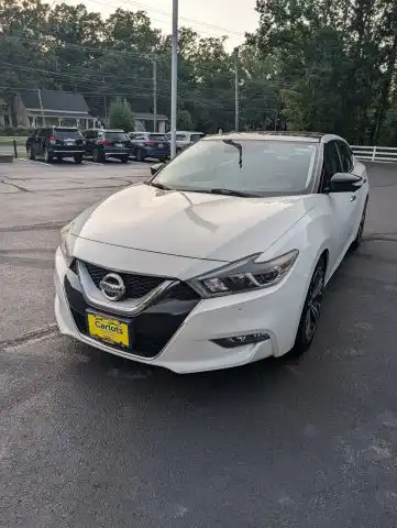 2017 Nissan Maxima Platinum's photo