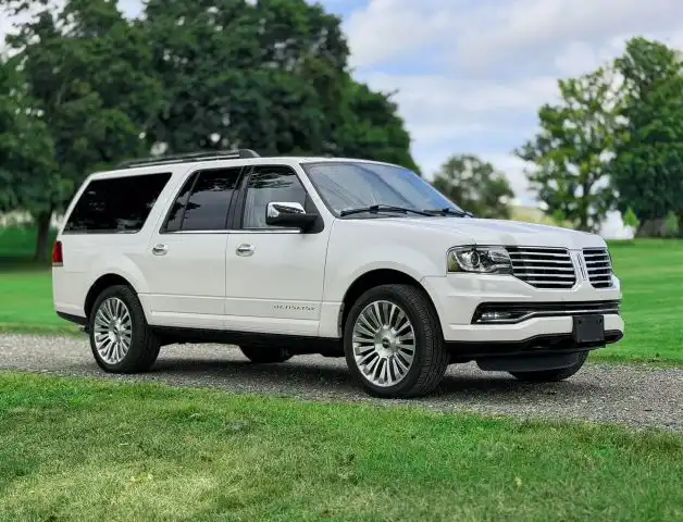 2015 Lincoln Navigator 4WD L's photo
