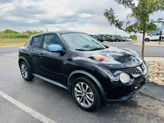 2017 Nissan Juke SV AWD CVT's photo