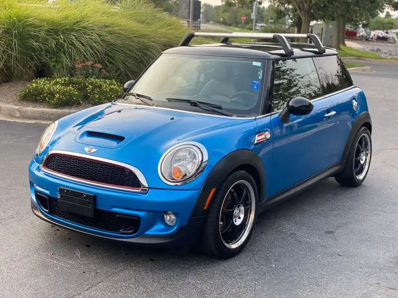 2012 MINI Cooper S photo 1