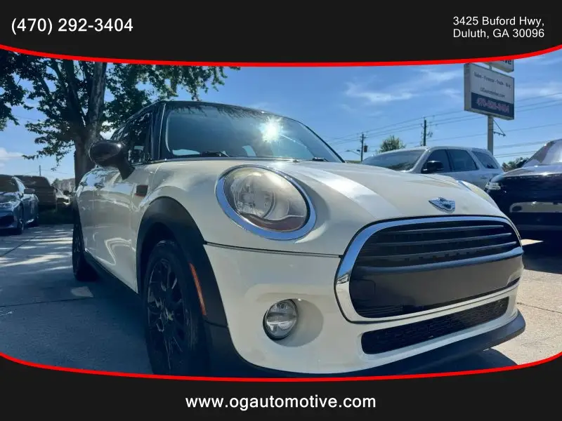 2016 MINI Cooper - 4 Door photo 1