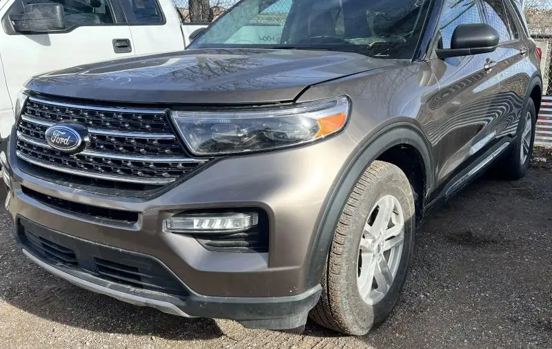 2021 Ford Explorer XLT 4WD photo 1