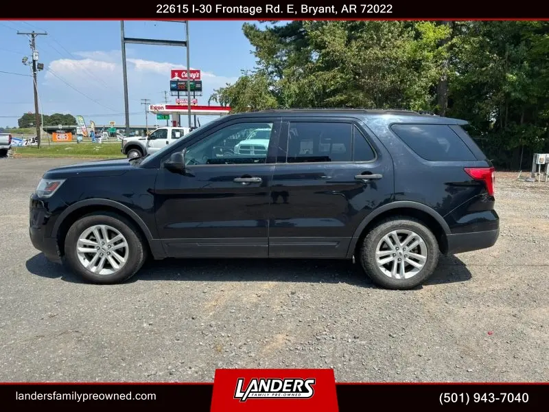2017 Ford Explorer Base FWD photo 1
