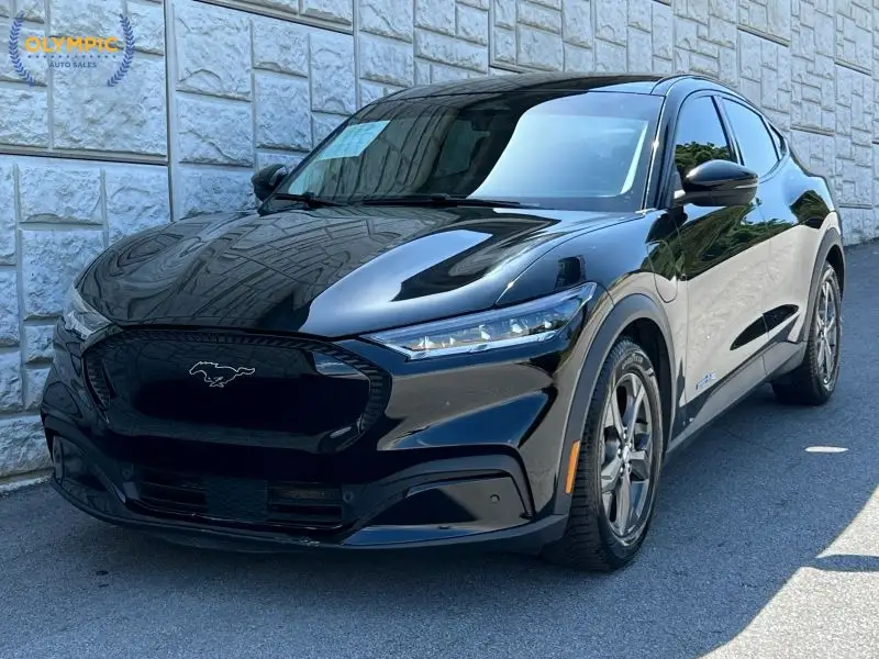 2022 Ford Mustang-Mach-e Select photo 1