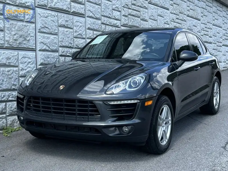 2018 Porsche Macan Base photo 1