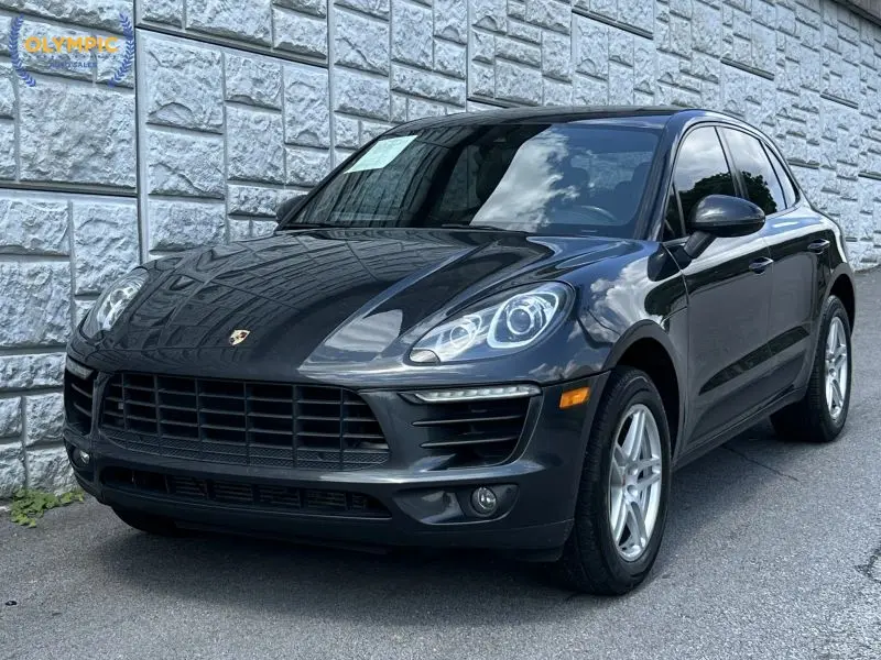 2018 Porsche Macan Base photo 1