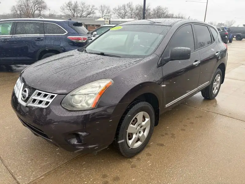 2014 Nissan Rogue Select S AWD photo 1