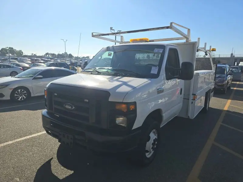 2013 Ford E-Series undefined photo 1
