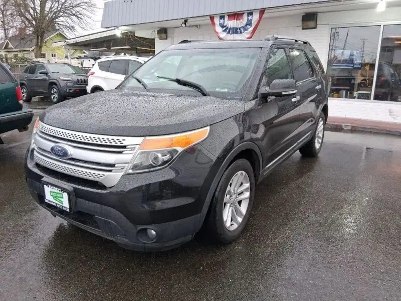 2014 Ford Explorer XLT photo 1