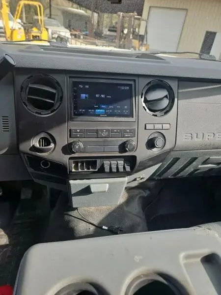 2015 Ford F-250 XL Regular Cab photo 1