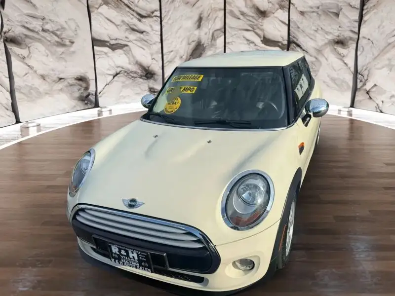 2014 MINI Cooper Base photo 1