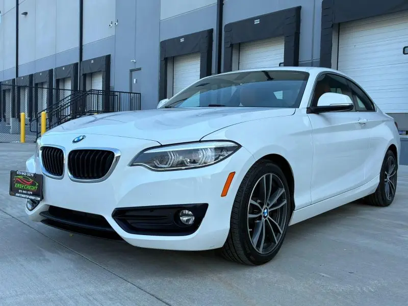 2018 BMW 2 Series 230i xDrive Coupe photo 1